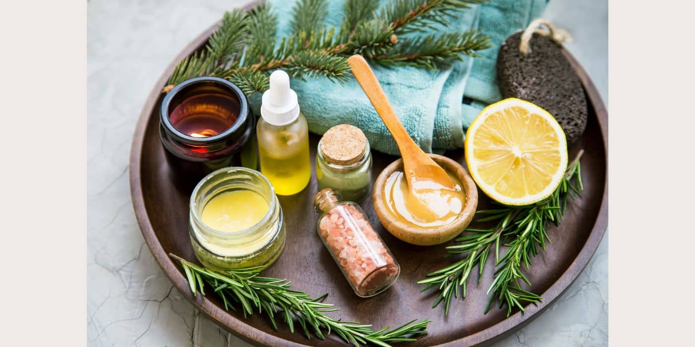 Natural ingredients like lemon, coconut oil, jojoba oil, rose water, and rice water, have many benefits for your hair and can improve the quality.